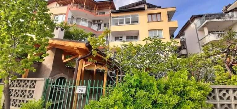 Family House Primorsko Apartamento Exterior foto